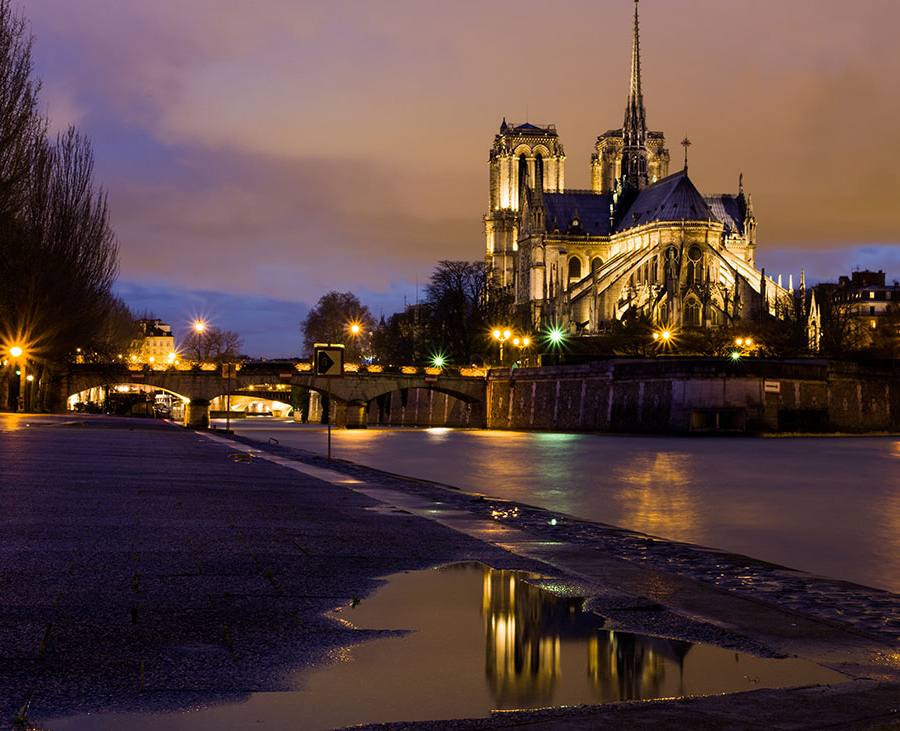 Notre-Dame de Paris de nuit